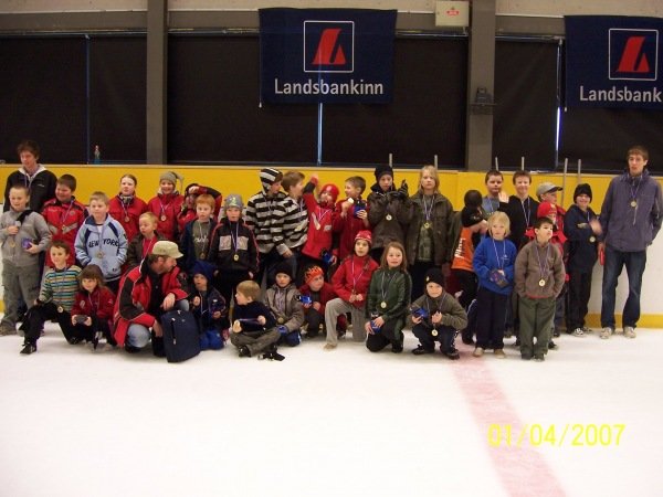 Næsta föstudag flykkjast rollingarnir suður í Laugardalinn