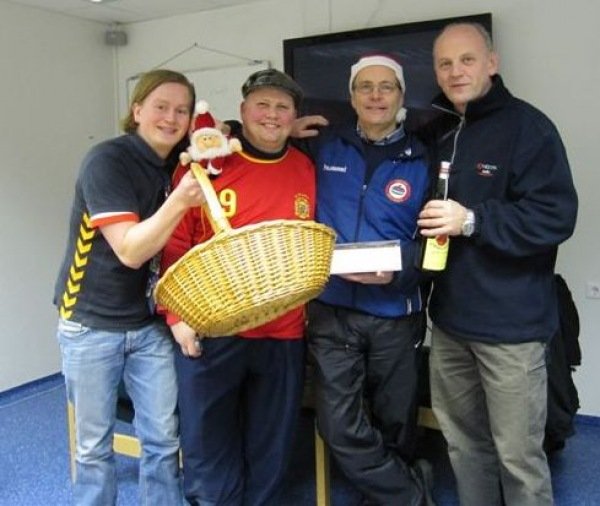 Sigurvegarar Áramótamótsins 2009, Jólasveinarnir. Frá vinstri: Karl Ólafur Hinriksson, Jón Einar Jóh…