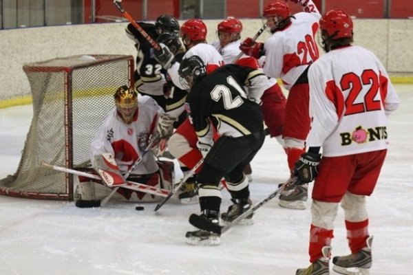 2. flokkur sigrar í fyrsta leik