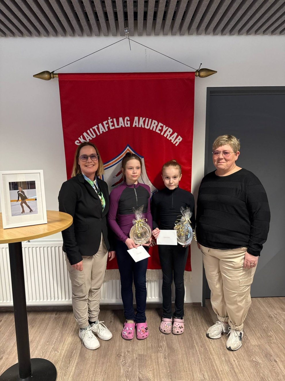 Fyrsta úthlutun úr minningarsjóði Evu Bjargar Halldórsdóttur á síðasta vetrardegi