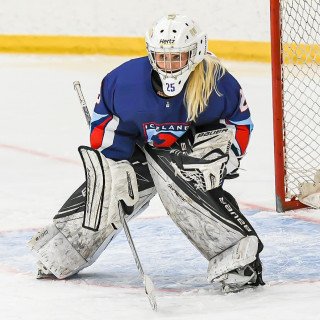 Birta Helgudóttir í marki.  Mynd Mats Bekkevold