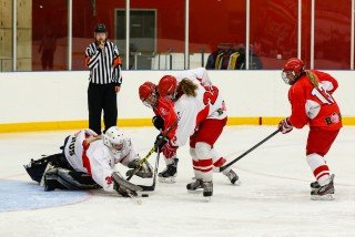 Ásynjur sækja að marki (mynd: Elvar Pálsson)