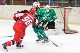 Ben skorar (mynd: Elvar Pálsson)