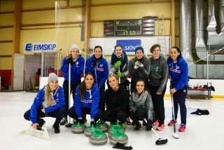 Kvennalandsliðin (mynd: Elvar Freyr Pálsson)