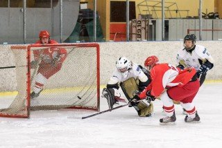 Guðrún Viðarsdóttir skorar? (mynd: Elvar Pálsson)