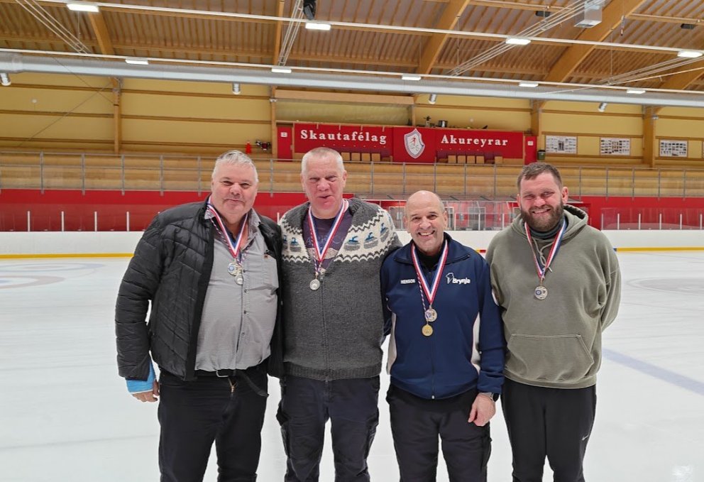 IceHunt 2 sæti Íslandmót 2024.
Frá vinstri Davíð Valsson Kristján Þorkelsson Sigurgeir Haraldsson  …