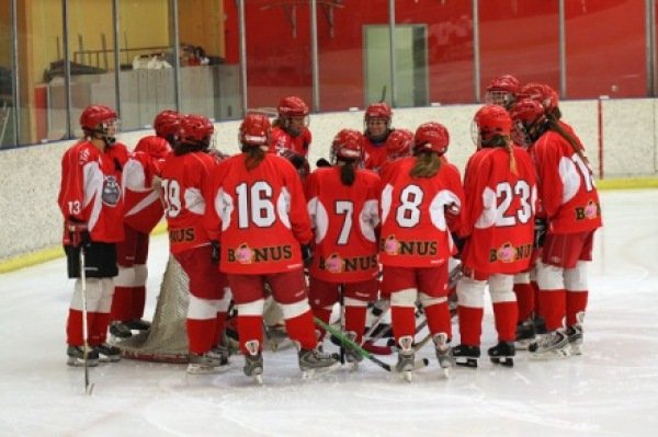 Ynjur og Valkyrjur mætast í kvöld