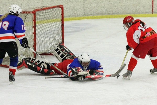LInda Sveinsdóttir í baráttunni.  Ljósmynd Sigurgeir Haraldsson