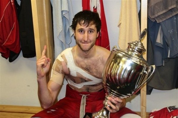 Josh sæll og glaður eftir úrslitaleikinn