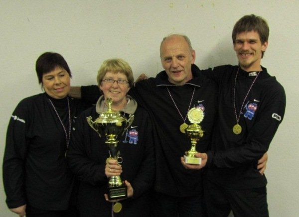 Akureyrarmeistarar 2010, Fífurnar. Frá vinstri: Dabjört Hulda Eiríksdóttir, Svanfríður Sigurðardótti…