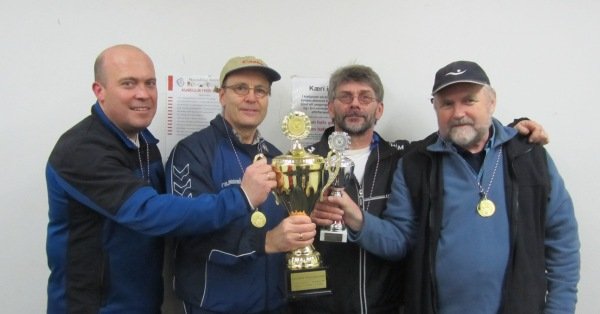 Bikarmeistarar í krullu 2010: Garpar. Frá vinstri: Ólafur Hreinsson, Hallgrímur Valsson fyrirliði, K…