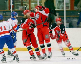 Úr leiknum í gærkvöld (mynd: Þórir Tryggva)