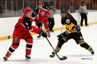 Úr leikjum helgarinnar (mynd: Þórir Tryggva.)