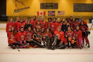 Valkyrjur og mótherjar á mótinu í fyrra.