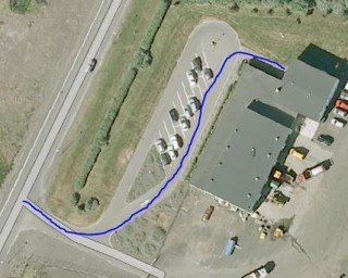 Gengið inn að norðan.