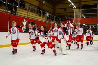 Úr leiknum í gærkvöld (mynd: Elvar Pálsson)