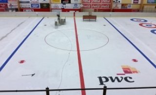 Breytingar á íshokkívelli