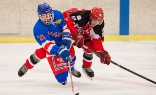 Úr leik SR-SA Víkingar (mynd: Elvar Pálsson)