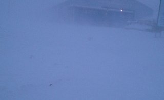 Skautahöllinni lokað síðdegis í dag