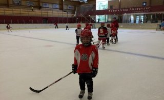 Æfingarbúðir íshokkídeildar eru hafnar