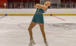 ALDÍS KARA BERGSDÓTTIR FYRST ÍSLENSKRA SKAUTARA AÐ NÁ LÁGMÖRKUM INNÁ EVRÓPUMEISTARAMÓT