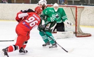 Ben skorar (mynd: Elvar Pálsson)