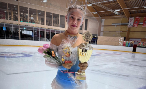 Sædís Heba Guðmundsdóttir skautakona ársins hjá listskautadeild