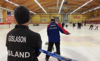 Mammútar og Garpar áttust við í gærkvöldi.