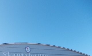 Fundurinn verður ekki í Skautahöllinni.