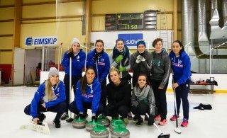 Kvennalandsliðin (mynd: Elvar Freyr Pálsson)