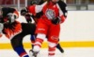 Ynjur með yfirburði gegn Reykjavík