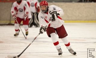 Guðrún í leik með Ynjum í október 2011. Mynd: EFP