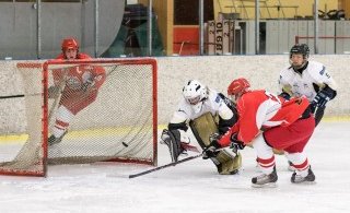 Guðrún Viðarsdóttir skorar? (mynd: Elvar Pálsson)