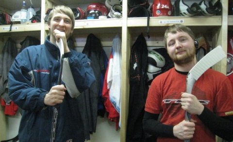 Varnarbræðurnir Björn og Ingvar gera kylfurnar klárar fyrir helgina