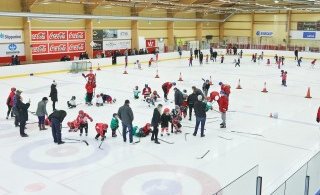 Skemmtilegt á skautum (mynd: Ásgrímur Ágústsson)