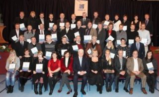 Styrkþegar og styrkveitendur ásamt forseta Íslands