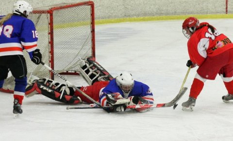 LInda Sveinsdóttir í baráttunni.  Ljósmynd Sigurgeir Haraldsson