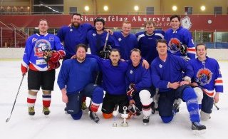 Sigurvegarar 2012. Liðið  hans Gulla