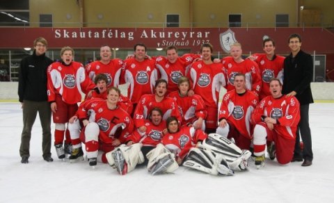 Lið Jötna eftir leik. Myndina tók Sigurgeir Haraldsson
