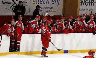 SA Víkingar fagna sigri (mynd: Þórir Tryggva)