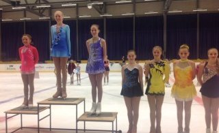 Novice A verðlaunaafhenging (mynd: Rut Hermannsd.)