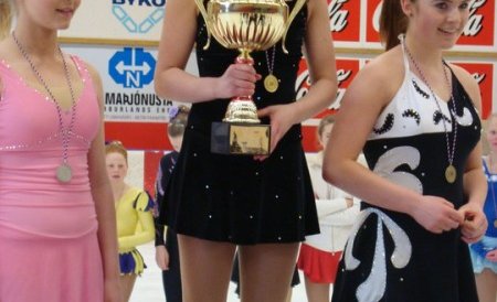 Helga Jóhannsdóttir Akureyrarmeistari 2010. 2.sæti Birta Jóhannsdóttir 3.sæti Kolbrún Egedía Sævarsd…