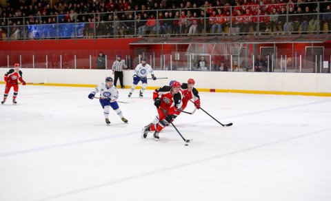 Nokkrir innbæingar á fleygiferð. Mynd: Ólafur Þorgrímsson