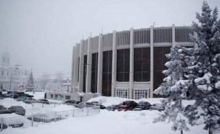 Höllin í St. Pétursborg - af vefsíðu hennar.