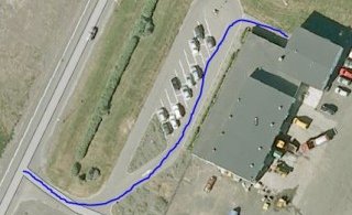 Gengið inn að norðan.